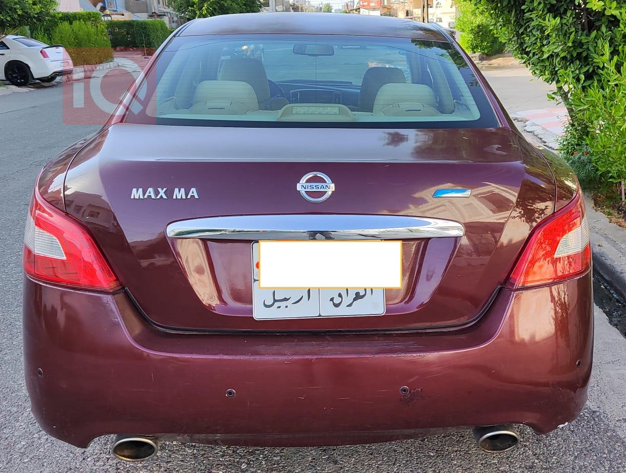 Nissan Maxima